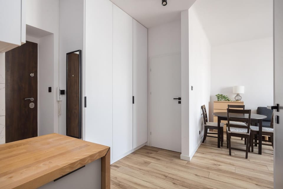 Metro Pole Mokotowskie Apartment in Warsaw