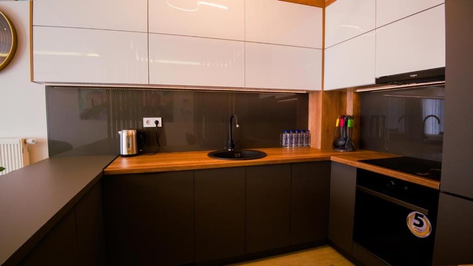 Coffee/tea facilities, Kitchen or kitchenette