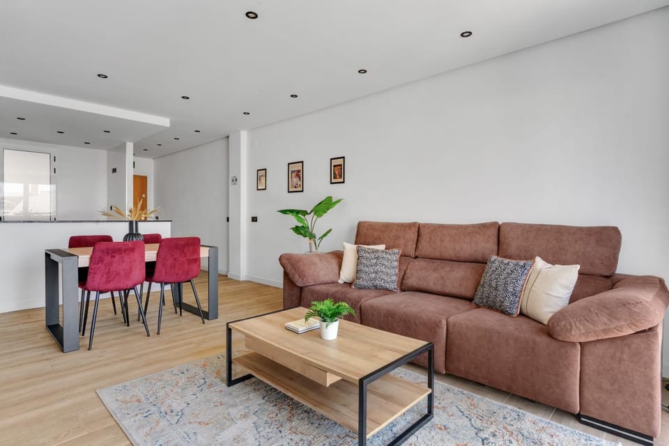 Kitchen or kitchenette, Living room, Dining area