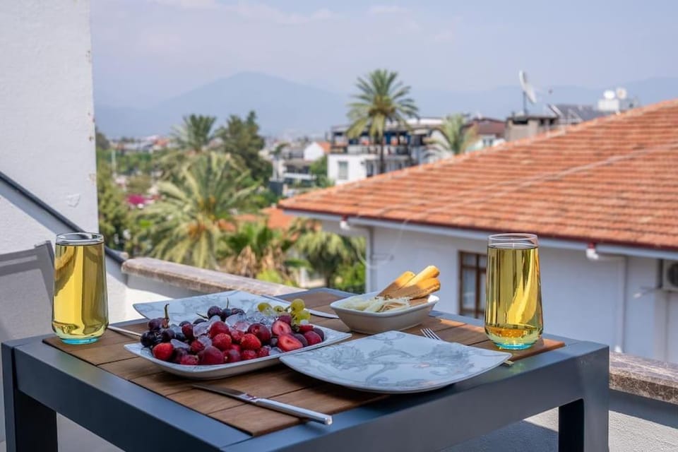 View (from property/room), Balcony/Terrace