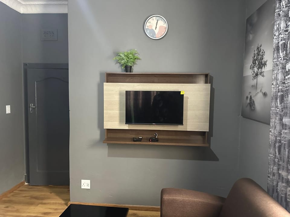 6 the Curve unit 25 Apartment in Johannesburg