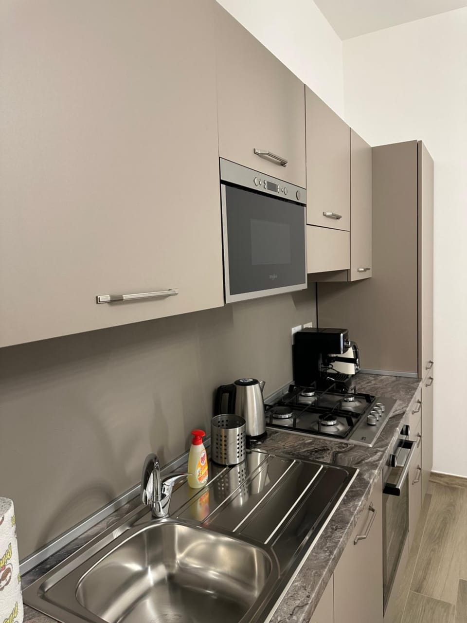 Coffee/tea facilities, Kitchen or kitchenette, minibar, pet friendly, stove, toaster