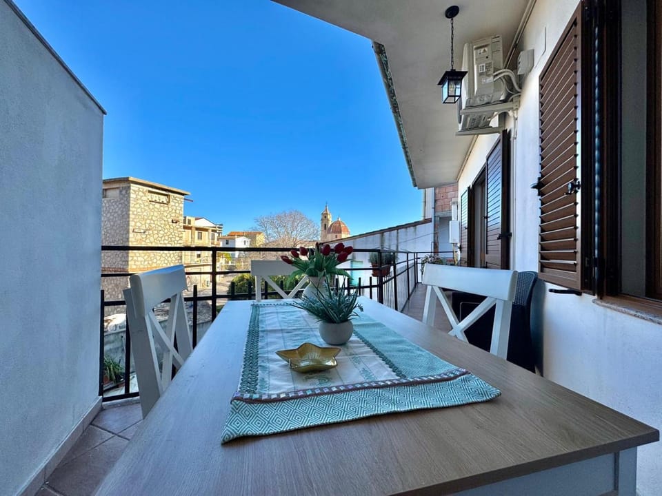 Balcony/Terrace, Dining area