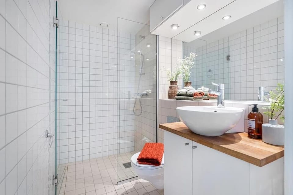 Prime Location: Spacious & Central Apartment in Oslo