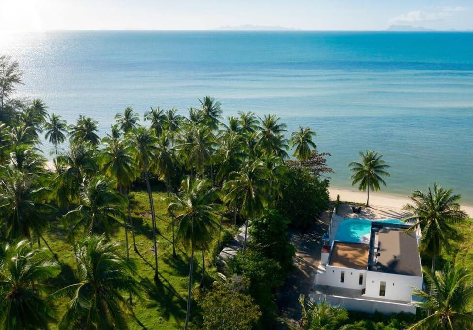 塔羅别墅-直通海滩的三卧海滨别墅 Villa in Ko Samui
