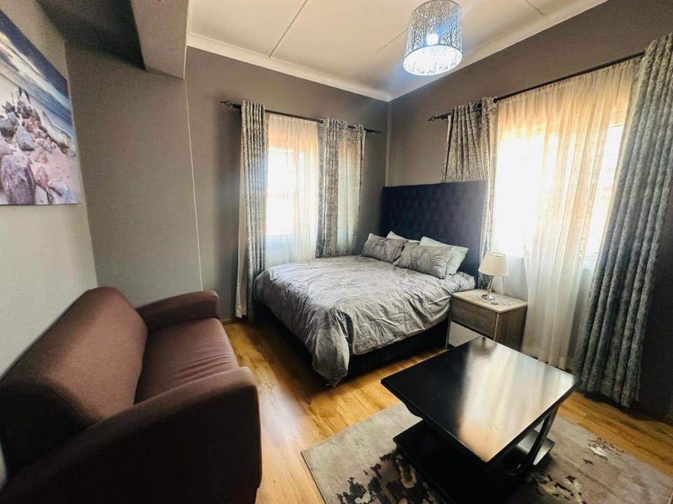 6 the Curve unit 27 Apartment in Johannesburg