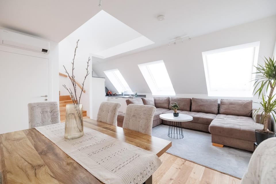 TV and multimedia, Living room, Seating area, City view, City view, internet, kitchen, air conditioner, air conditioner