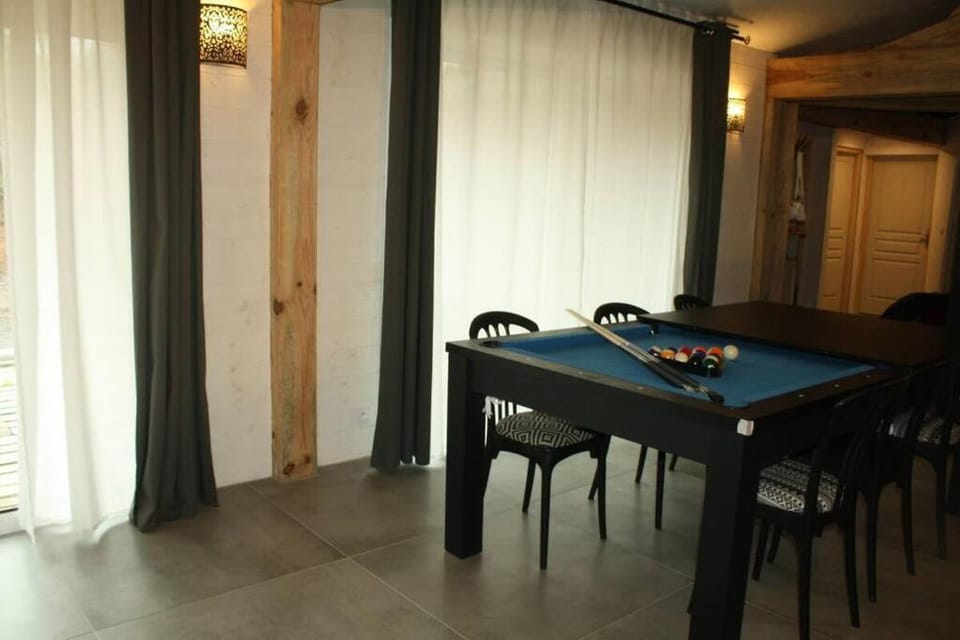 Billiard