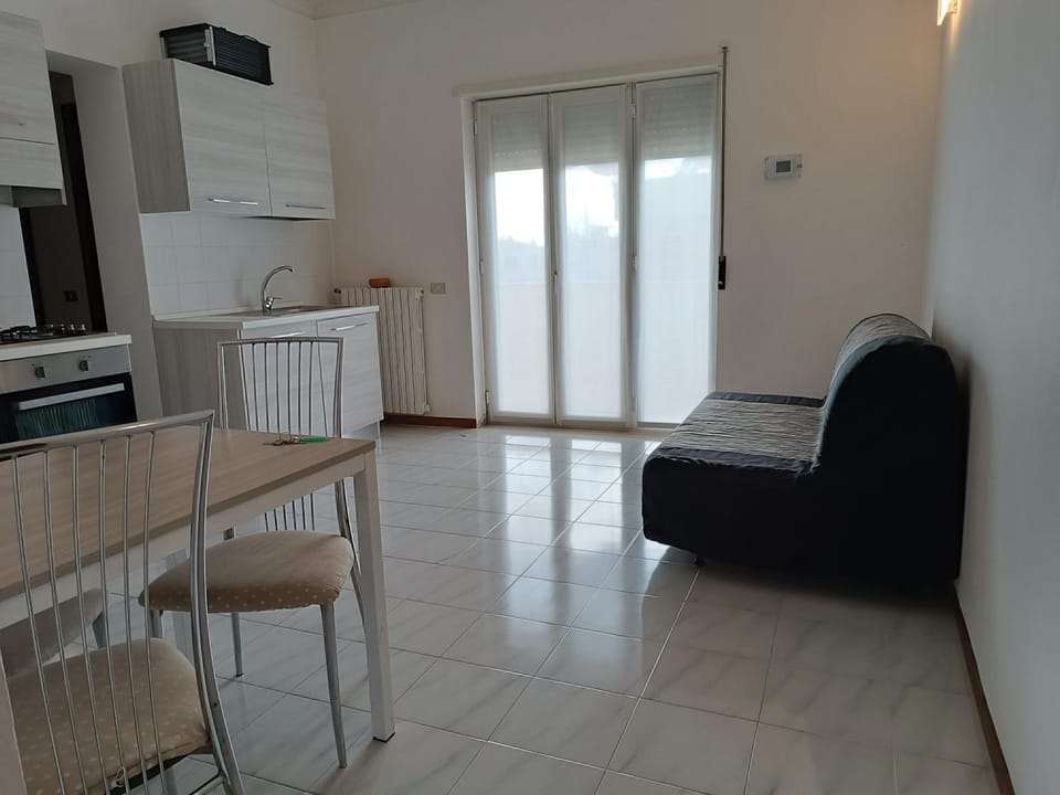 TV and multimedia, Kitchen or kitchenette, Living room, Seating area, Dining area, pet friendly, stove