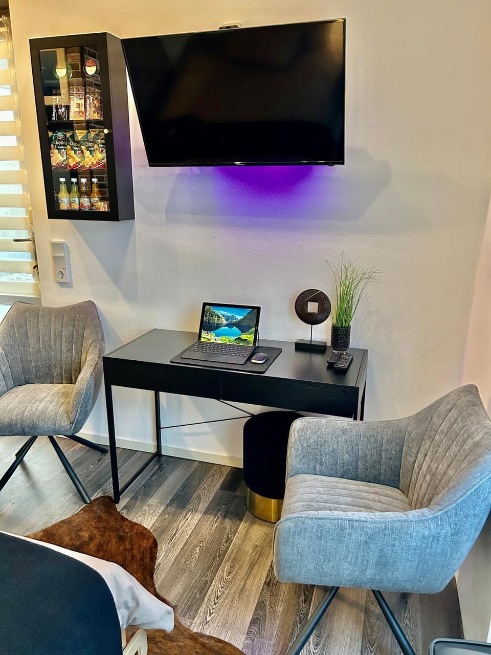 TV and multimedia, Living room, Seating area