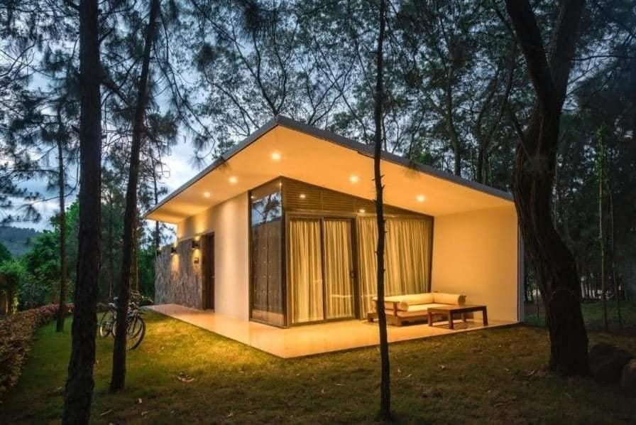 Villa R331 Forest Dai Lai Resort Villa in Laos