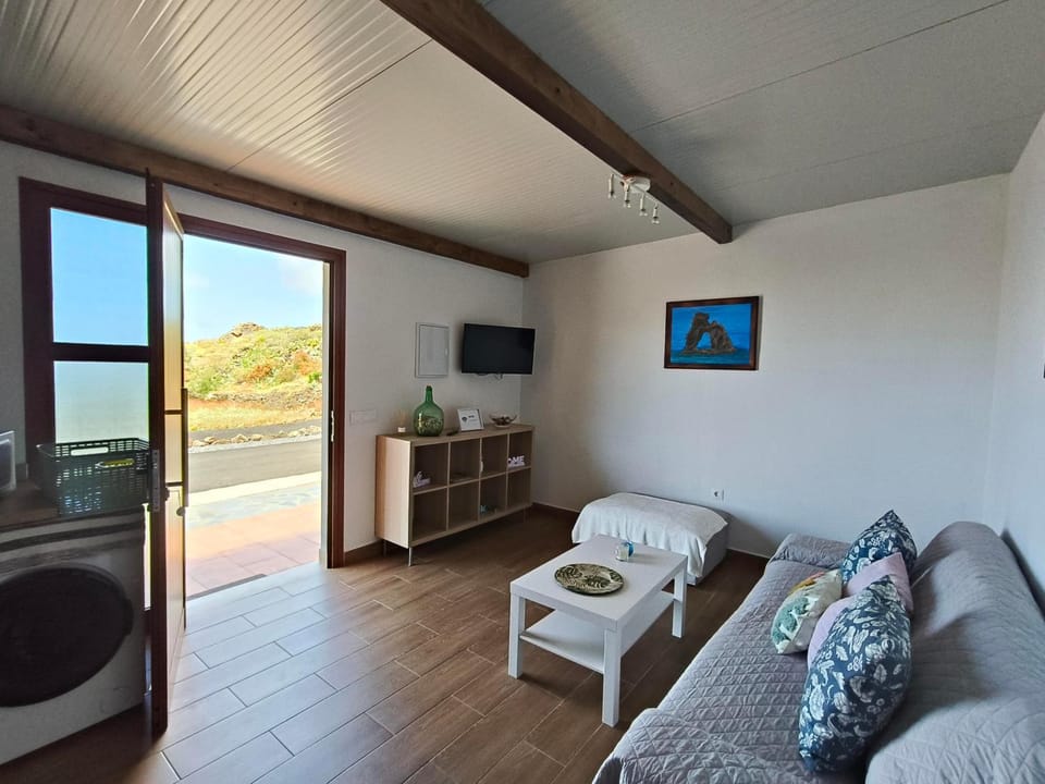 Vivienda Vacacional La cueva House in El Hierro