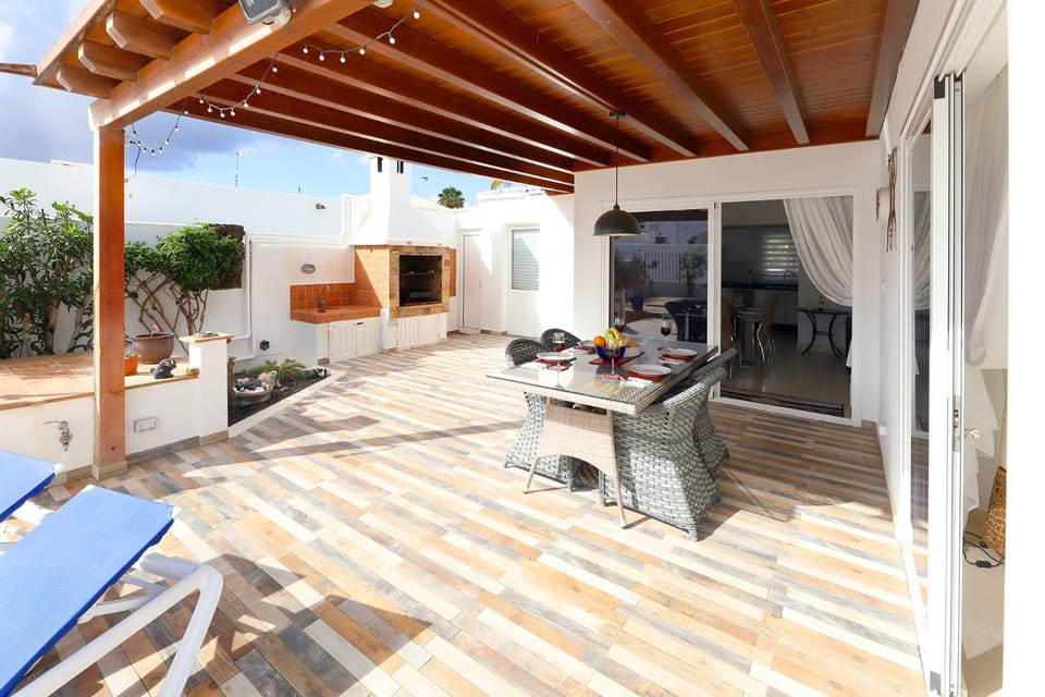 Patio, BBQ facilities, Balcony/Terrace, Seating area