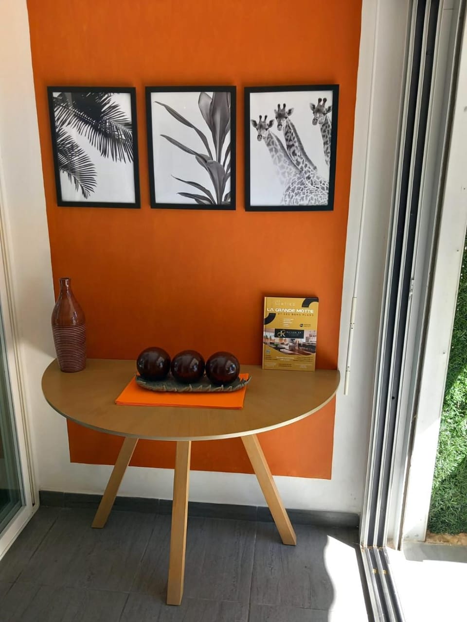 Appartement en rez-de-jardin avec terrasse Apartment in La Grande-Motte