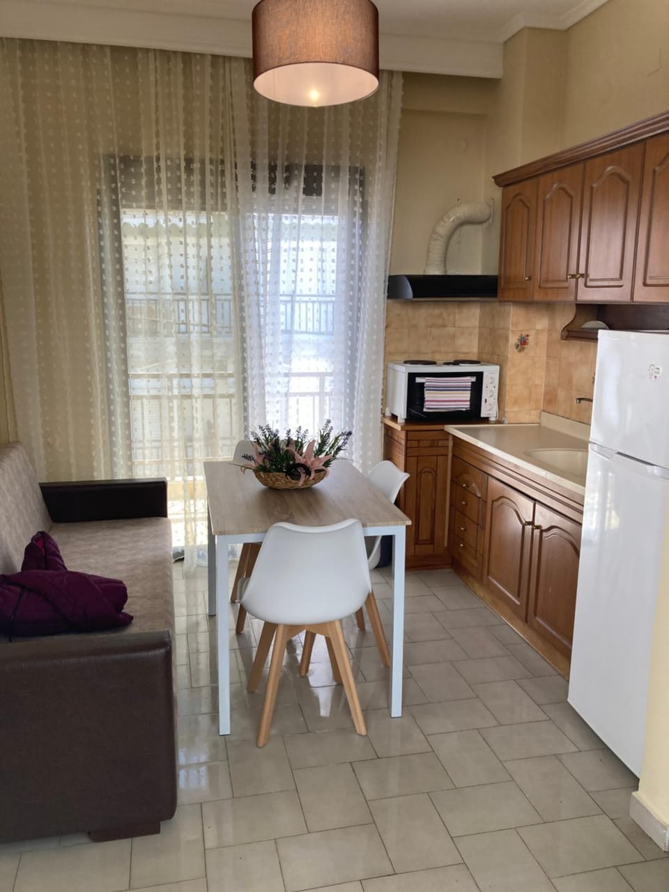 Kitchen or kitchenette, Seating area