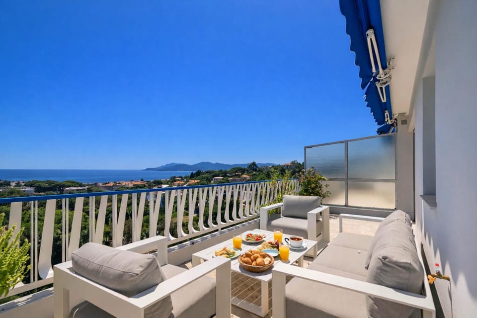 Suite Horizon Penthouse d'exception avec Vue Mer à Cannes Apartment in Cannes