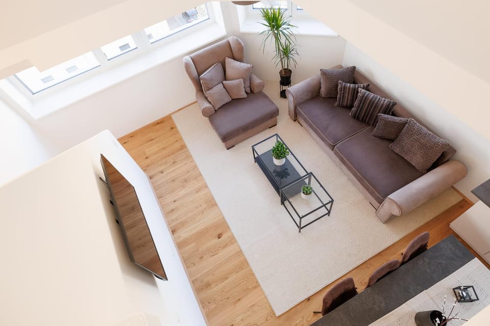 Communal lounge/ TV room, Natural landscape, TV and multimedia, Living room, Seating area, Dining area, City view, kitchen, kitchen, air conditioner