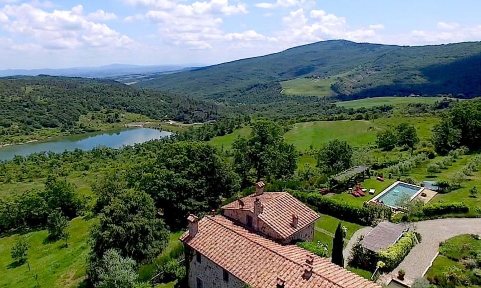 Bird's eye view, Lake view, Pool view