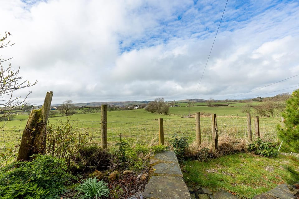 Spring, Day, Natural landscape, Garden, Mountain view