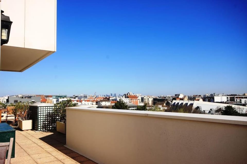 View (from property/room), City view