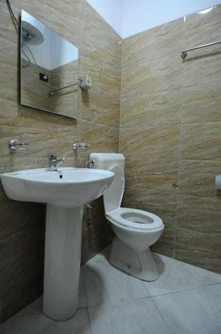 Shower, Toilet, Bathroom, bidet