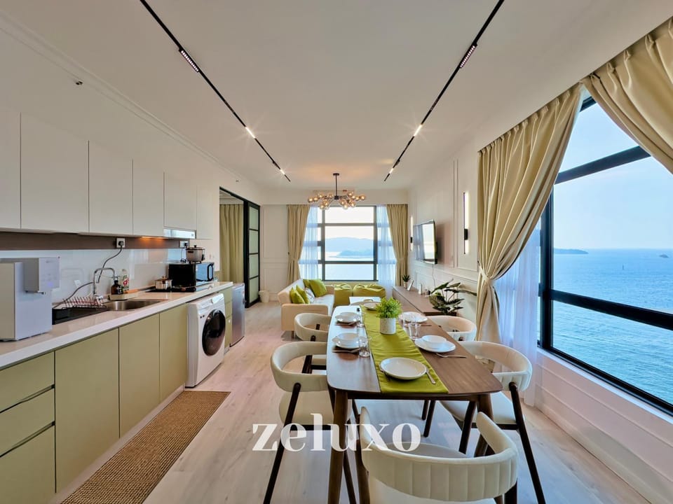 Natural landscape, Kitchen or kitchenette, Living room, Photo of the whole room, Seating area, Dining area, Sea view, internet, stove, washing machine, dryer