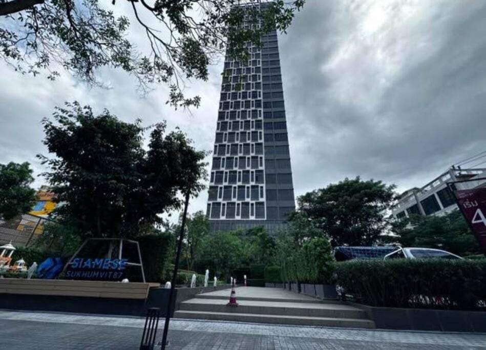 S87 Ramada Sukhumvit 87 BTS Onnut Swim Gym 711 Apartment in Bangkok