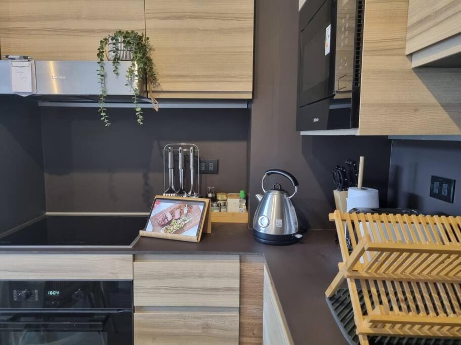 Coffee/tea facilities, Kitchen or kitchenette