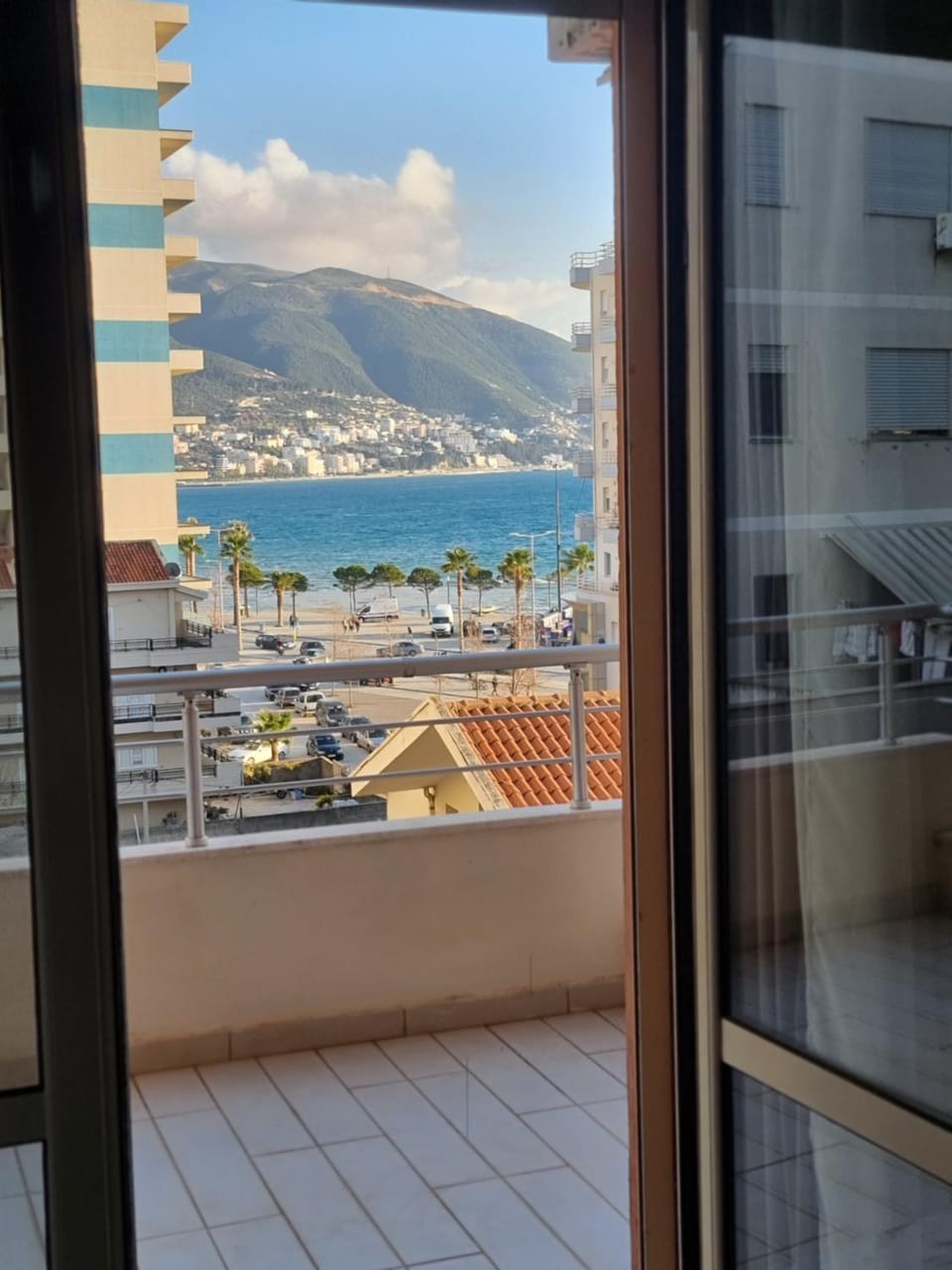 Natural landscape, View (from property/room), Balcony/Terrace, City view, Mountain view, Sea view