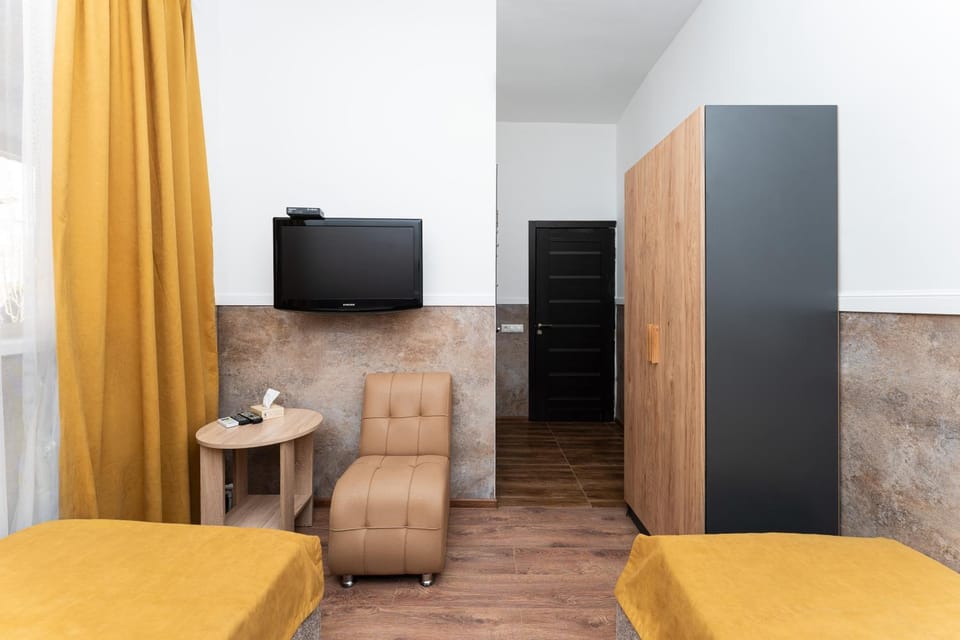 TV and multimedia, wardrobe
