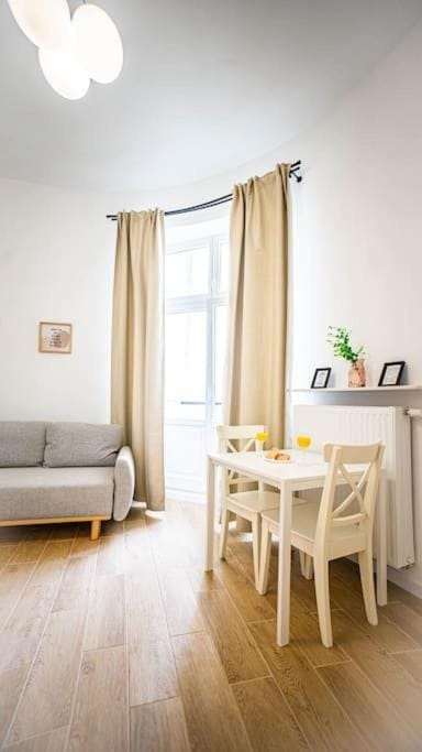Lovely apartment in Warsaw Apartment in Warsaw