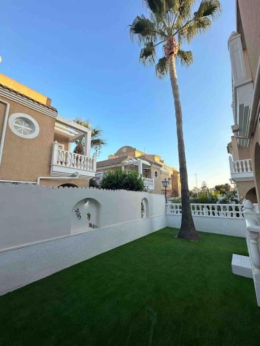 Sol Beach, Cabo Roig House in Vega Baja del Segura