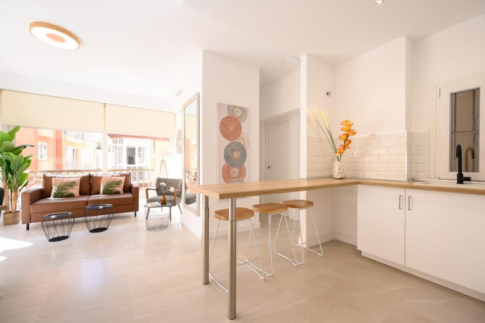 TV and multimedia, Kitchen or kitchenette, Dining area, internet, internet, kitchen, kitchen