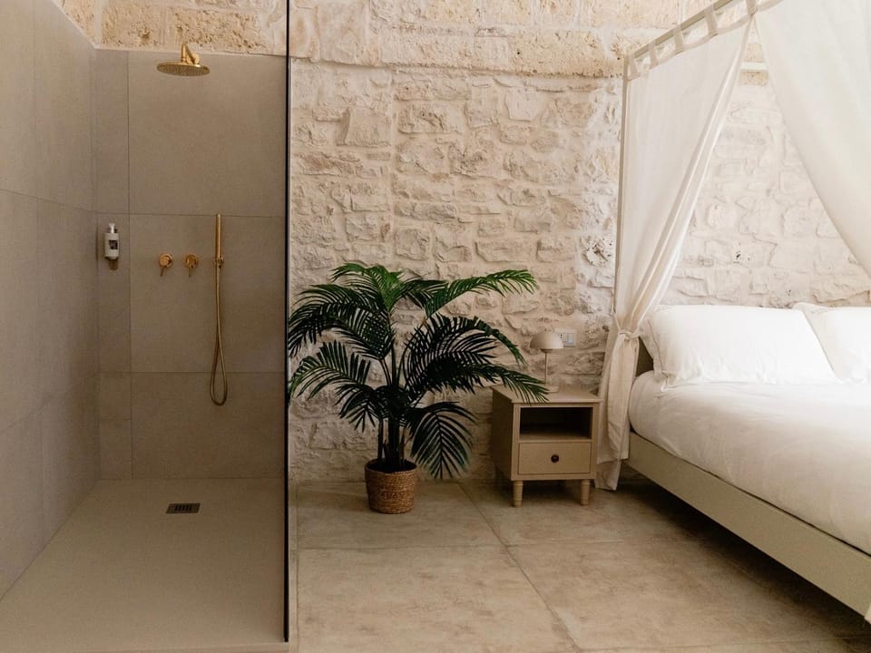 Shower, Bed, Bathroom, Photo of the whole room, Bedroom