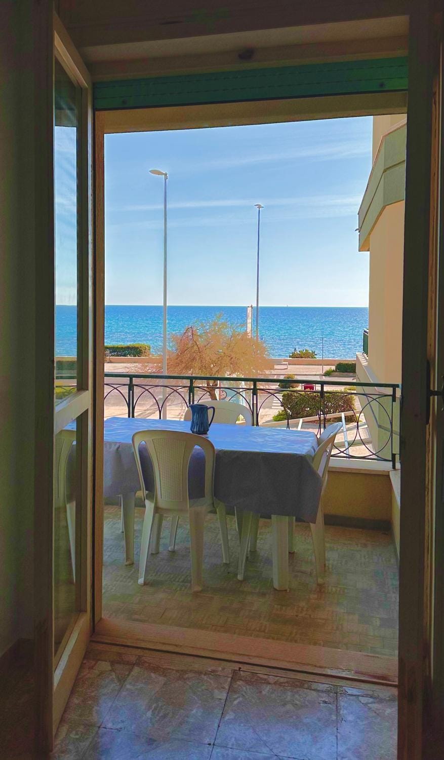 Day, Natural landscape, View (from property/room), Balcony/Terrace, Dining area, Sea view