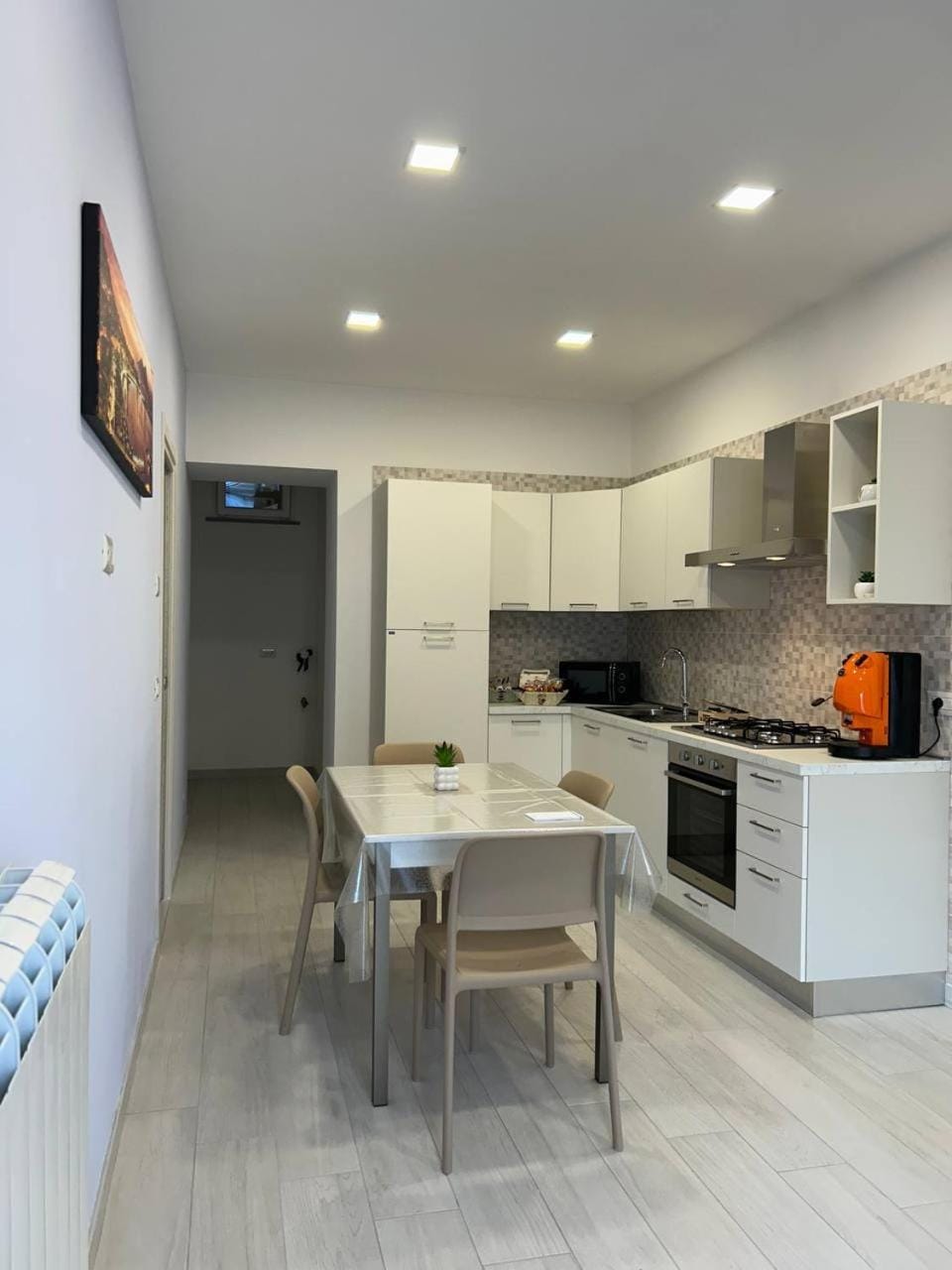 Coffee/tea facilities, Kitchen or kitchenette, Dining area, dishwasher, minibar, pet friendly, stove