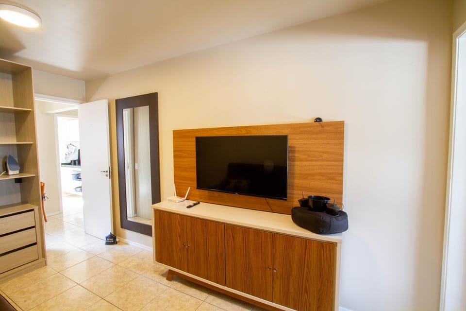 Communal lounge/ TV room, TV and multimedia