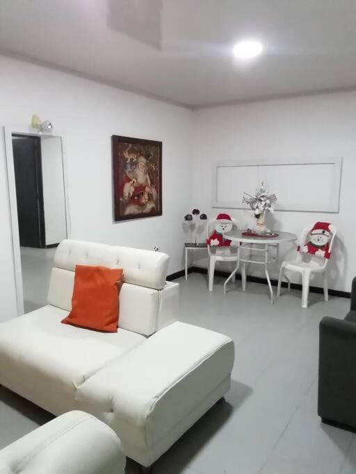 apartamento aura House in Cali