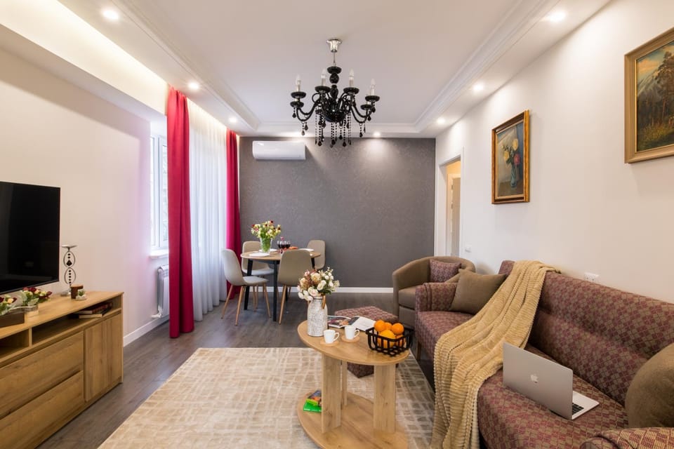TV and multimedia, Living room, air conditioner