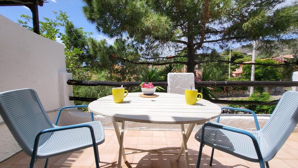 Balcony/Terrace, Garden view