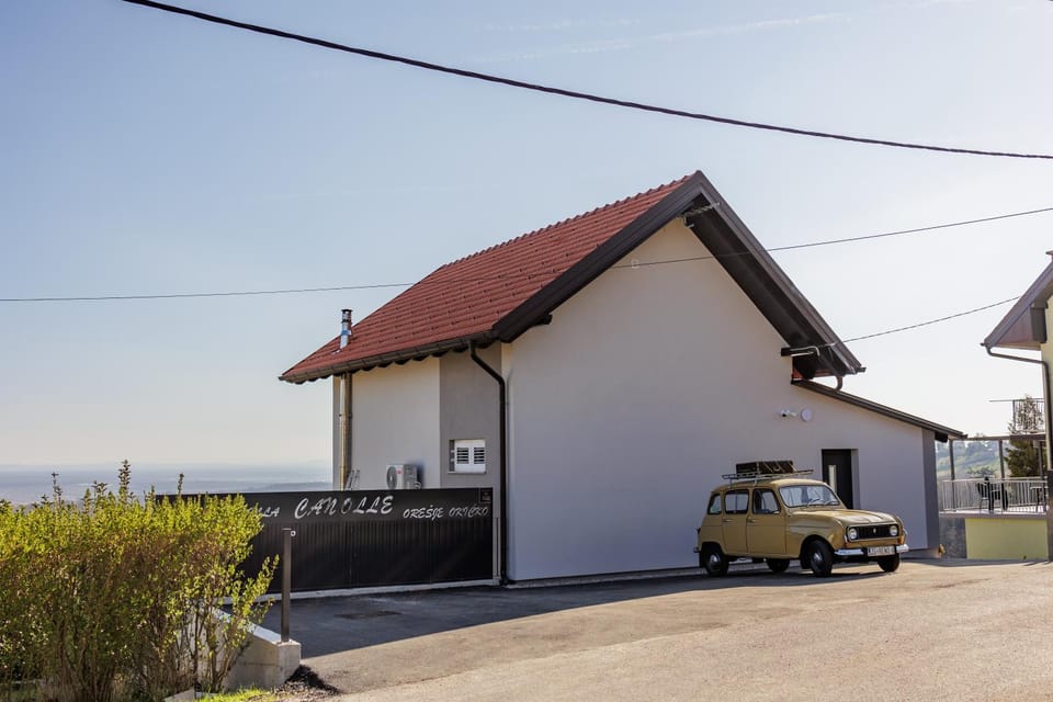 Property building, Day, Natural landscape, Parking