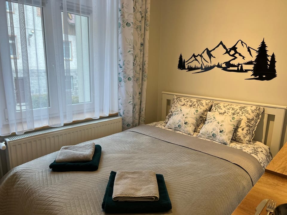 Górski Mikroapartament Apartment in Lower Silesian Voivodeship