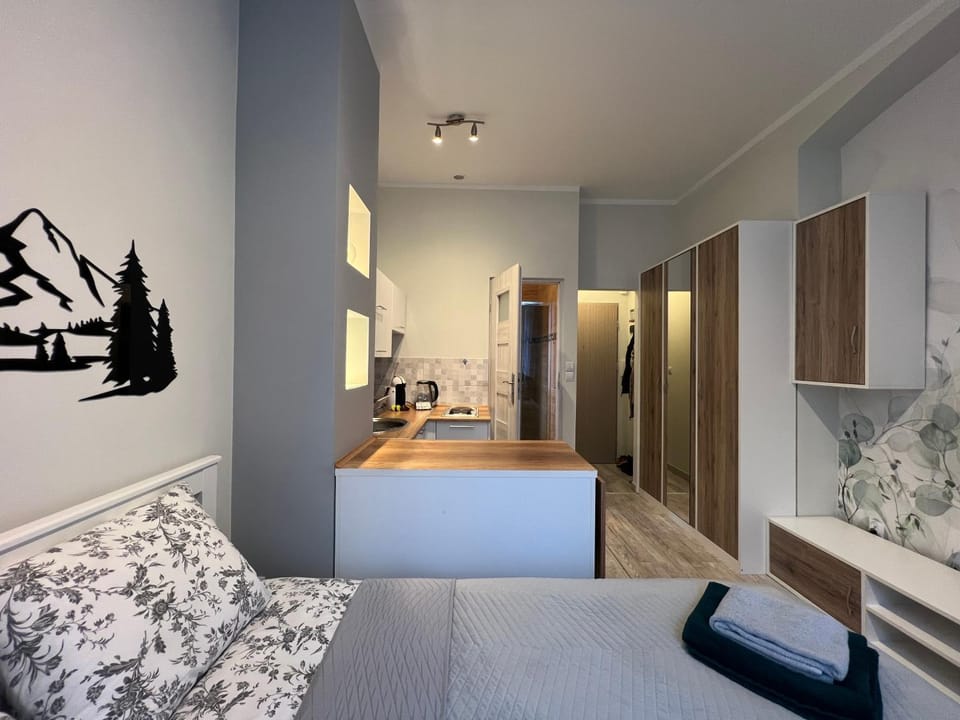 Górski Mikroapartament Apartment in Lower Silesian Voivodeship