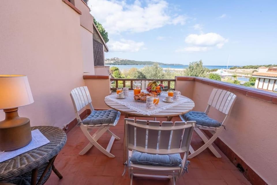 Property building, Day, Natural landscape, View (from property/room), Balcony/Terrace, Living room, Food and drinks, Seating area, Dining area, Food, Sea view, Drinks