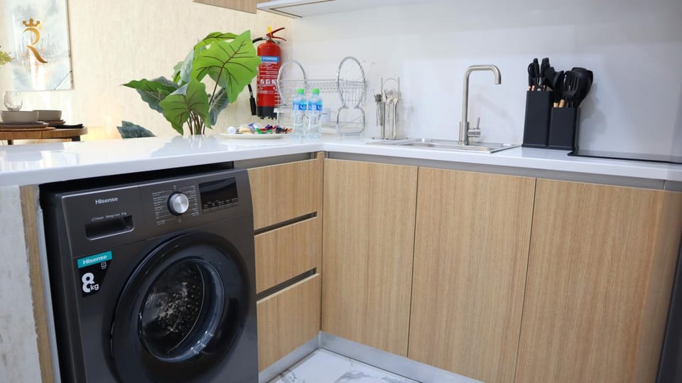 Kitchen or kitchenette, dishwasher, minibar, oven, pet friendly, washing machine, dryer