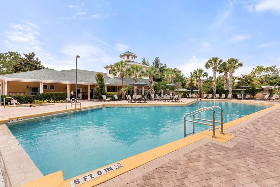 2 Bed Pirates Oasis Apartment in Four Corners