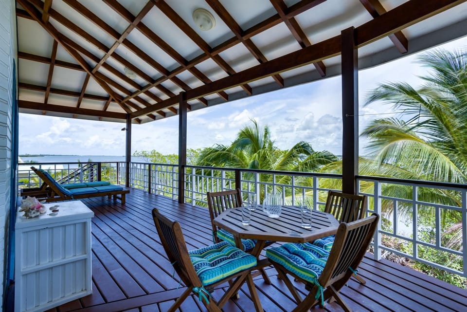Exclusive 4BR Villa on Placencia Lagoon w Pool House in Stann Creek District