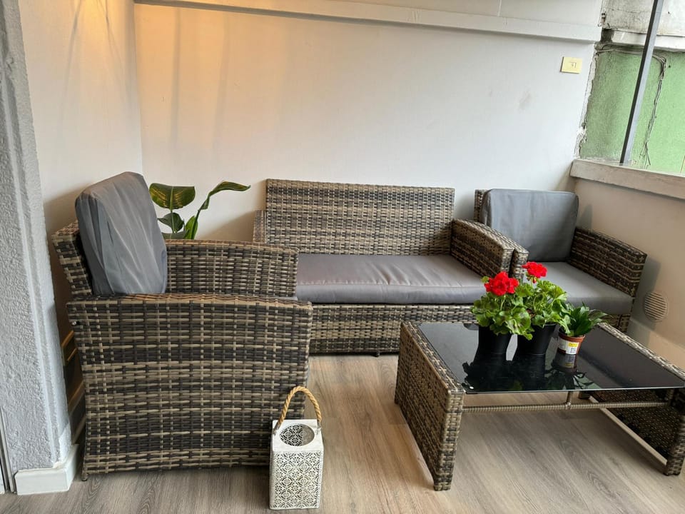Balcony/Terrace, Balcony/Terrace