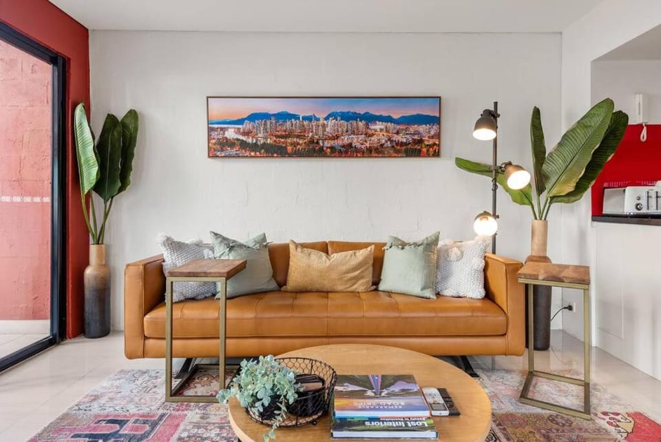 Iconic Warehouse Apartment~CBDEdge~2Bed/2Bath/1Car Apartment in Brisbane City