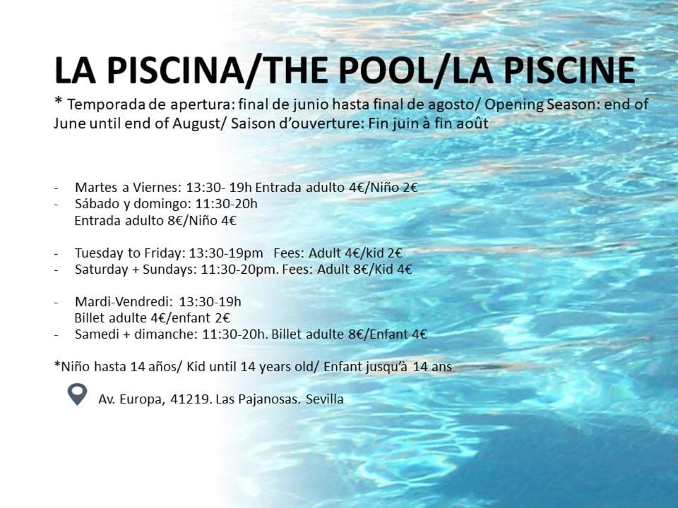 Text overlay, Swimming pool